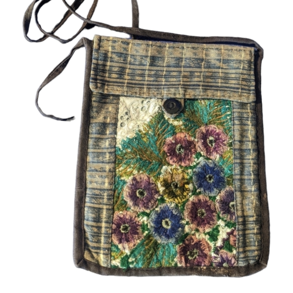 VINTAGE Huipils Embroidered Ikat Pouch Crossbody Bag